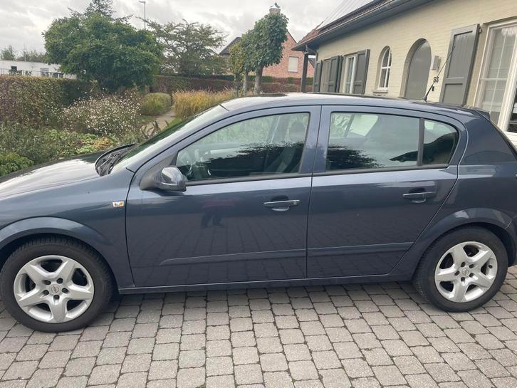 opel astra, Auto's, Opel, Particulier, Astra, Airconditioning, Elektrische buitenspiegels, Elektrische ramen, Lichtmetalen velgen