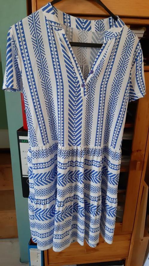 Flatterende luchtige zomerjurk Vero Moda 44, Kleding | Dames, Jurken, Zo goed als nieuw, Maat 42/44 (L), Blauw, Knielengte, Ophalen of Verzenden