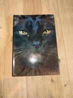 Livre La vie mystérieuse des chats, Boeken, Dieren en Huisdieren, Ophalen of Verzenden, Zo goed als nieuw, Katten