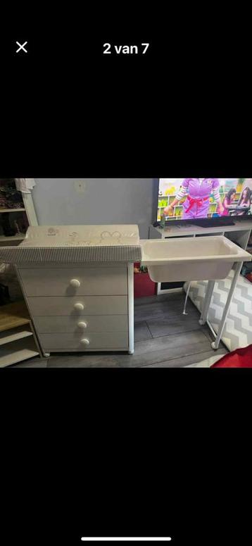 Commode + bad beschikbaar voor biedingen