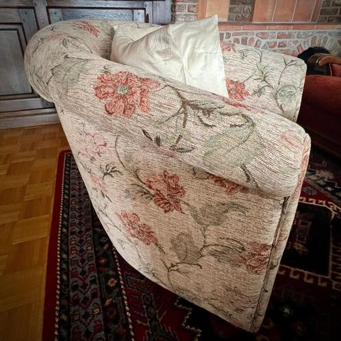 Fauteuil club de style, Antiek en Kunst, Antiek | Meubels | Stoelen en Sofa's, Ophalen