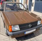 OPEL KADETT Ancêtre, Auto's, Stof, Beige, Kadett, Beige
