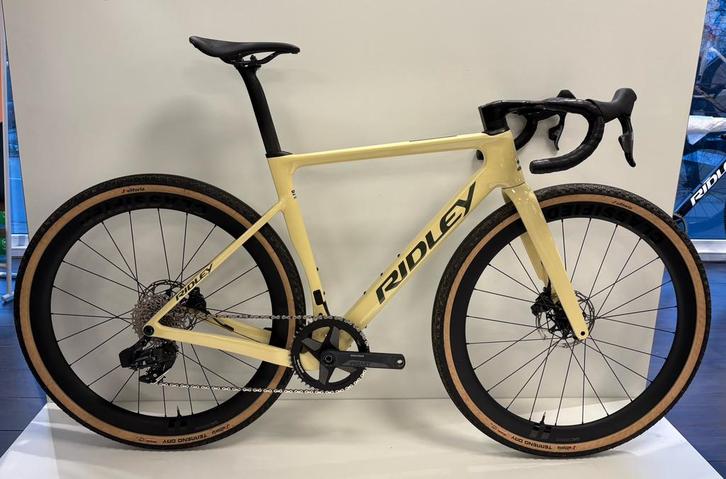 Ridley Astr RS gravelfiets, S + M, Sram classified DEMO SALE, Fietsen en Brommers, Fietsen | Racefietsen, Zo goed als nieuw, Meer dan 20 versnellingen