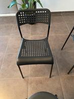 2 stoelen en 2 krukjes Ikea, Huis en Inrichting, Ophalen, Zo goed als nieuw, Zwart