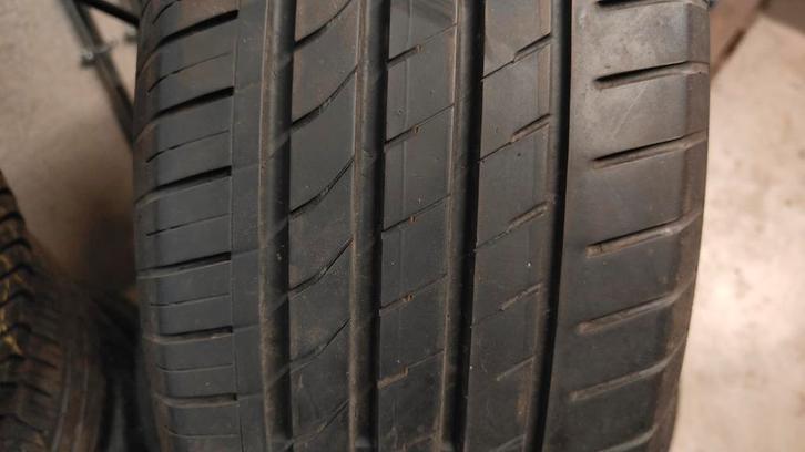 Banden 205/60r16 nexen 30€ per stuk met plaatsen 20560r16, Auto diversen, Autosport-onderdelen, Zo goed als nieuw, Ophalen of Verzenden