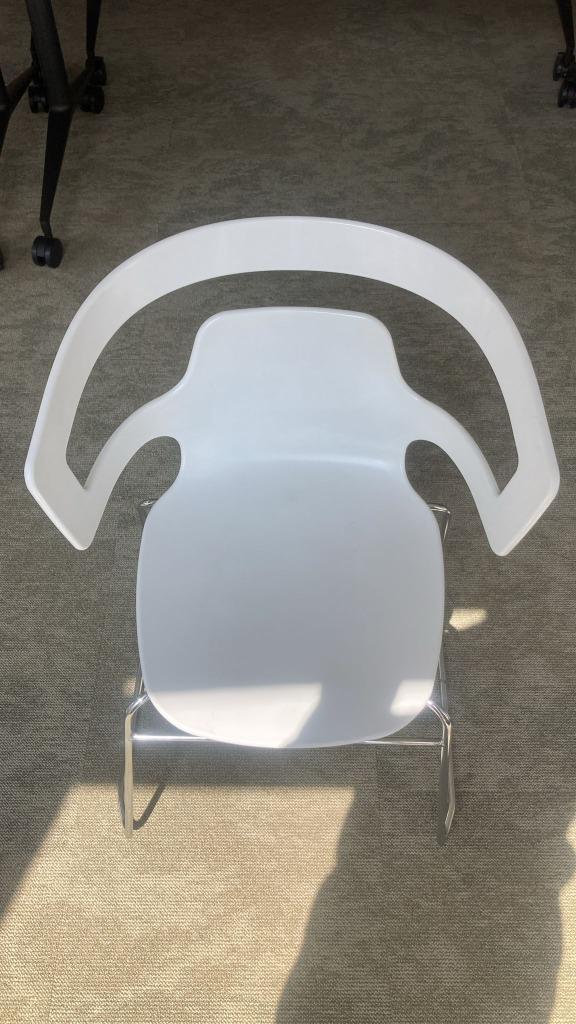 Alias Segesta 501 designstoel, Huis en Inrichting, Stoelen, Zo goed als nieuw, Vijf, Zes of meer stoelen, Kunststof, Metaal, Wit