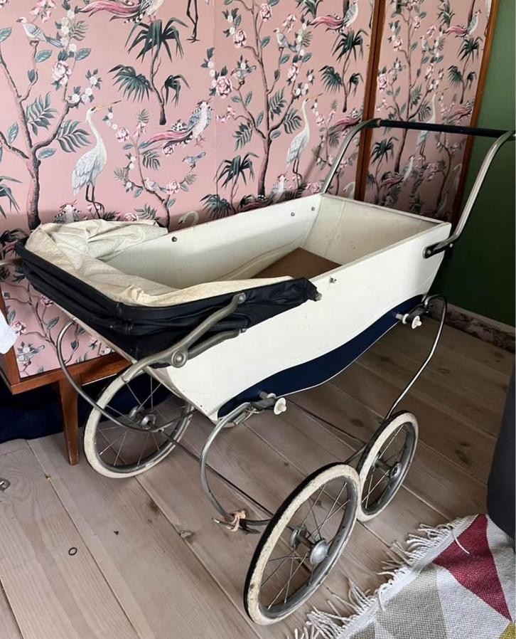 Vintage poppenwagen, Kinderen en Baby's, Speelgoed | Poppen, Gebruikt, Ophalen