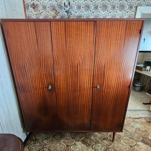 Vintage kledingkast, Huis en Inrichting, Kasten | Roldeurkasten en Archiefkasten, Gebruikt, 150 tot 200 cm, 150 tot 200 cm, 50 tot 75 cm