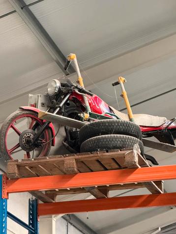 Oude Moto  beschikbaar voor biedingen