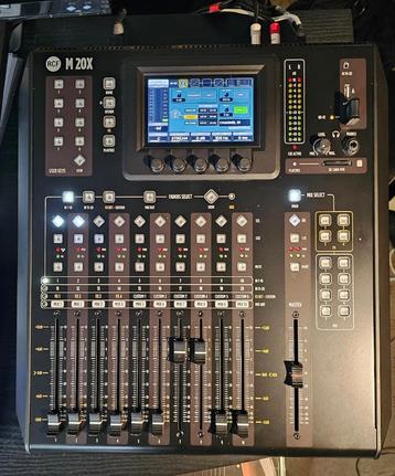 Console de mixage RCF M20X beschikbaar voor biedingen
