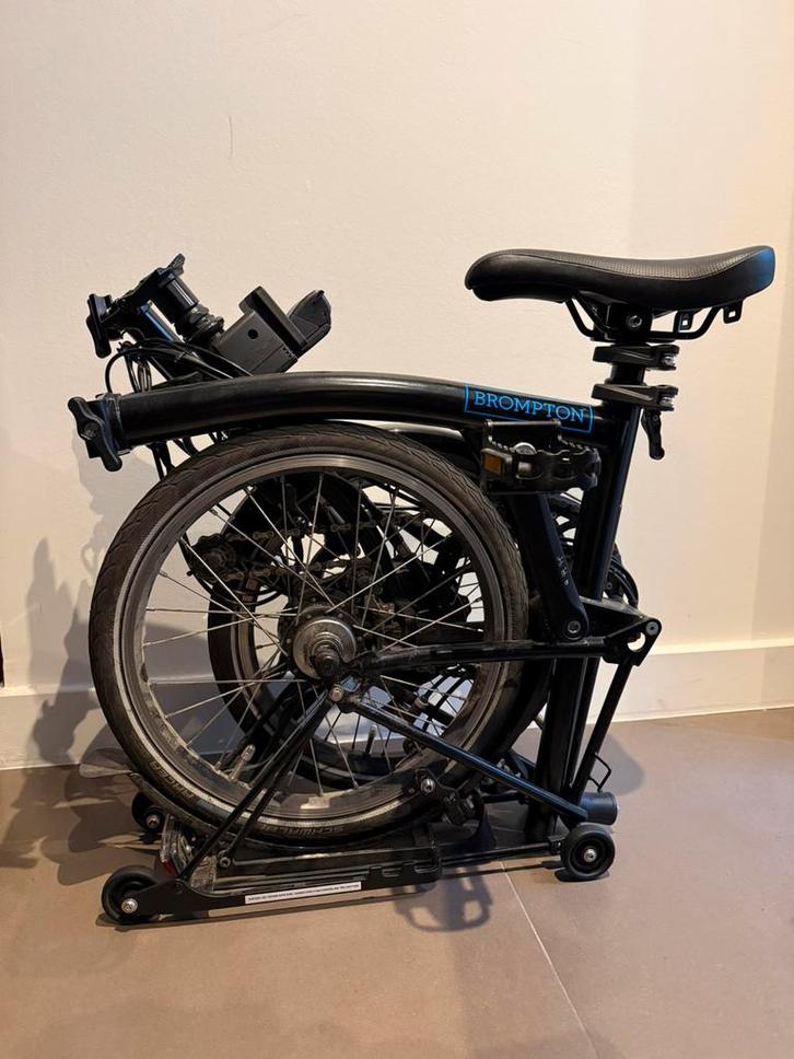 BROMPTON ELEKTRISCHE VOUWFIETS, Fietsen en Brommers, Fietsen | Vouwfietsen, Zo goed als nieuw, Brompton, Totaal opvouwbaar, Versnellingen