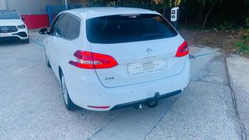Peugeot 308SW*2015* 1.2i benzine* 142000km* beschikbaar voor biedingen