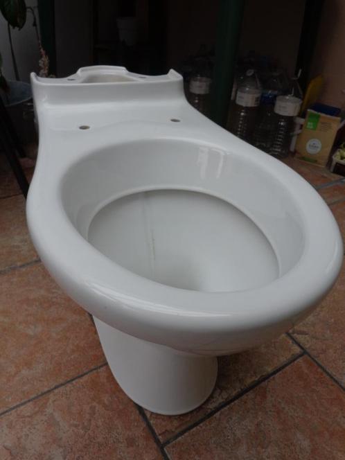 cuvette wc à poser, sortie verticale (céramique, porcelaine), Doe-het-zelf en Bouw, Sanitair, Gebruikt, Ophalen
