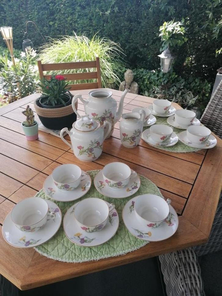 23-delig Limoges porseleinen koffieset, Antiek en Kunst, Antiek | Servies compleet, Ophalen