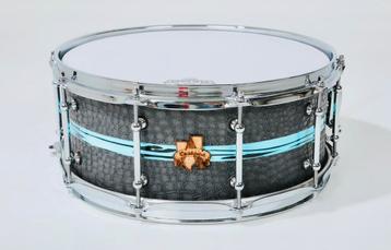 Custom snare - croc oyster 70 beschikbaar voor biedingen