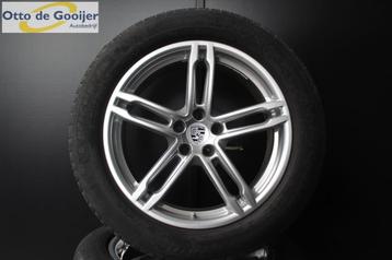 Porsche Macan Velgen 19 Inch Winterbanden Goodyear beschikbaar voor biedingen