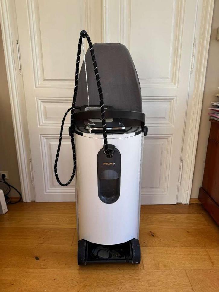 Fer à vapeur Miele Fashion Master en excellent état, Electroménager, Fers à repasser & Planches à repasser, Comme neuf, Enlèvement