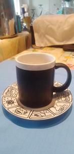 tasse et soucoupe noir blanc, Maison & Meubles, Enlèvement ou Envoi, Comme neuf, Céramique, Autres styles