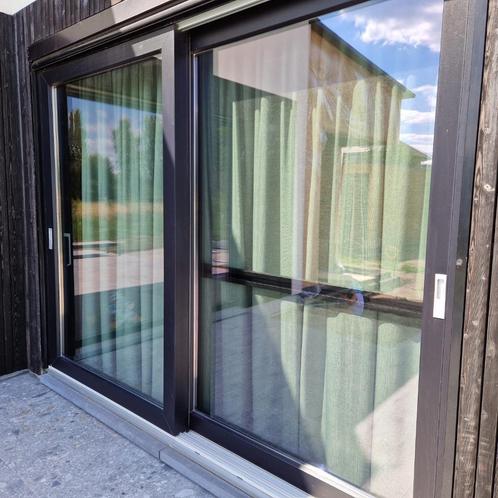 Zwart schuifraam in pvc - perfecte staat, Doe-het-zelf en Bouw, Raamkozijnen en Schuifdeuren, Zo goed als nieuw, Schuifpui, Kunststof