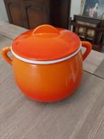 Le creuset originele pot in gietijzer 13cm zonder deksel, Huis en Inrichting, Ophalen of Verzenden, Zo goed als nieuw, Gietijzer