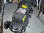 Tondeuse centrale park 40v 4ah avec chargeur sans batterie, Ophalen, Gebruikt