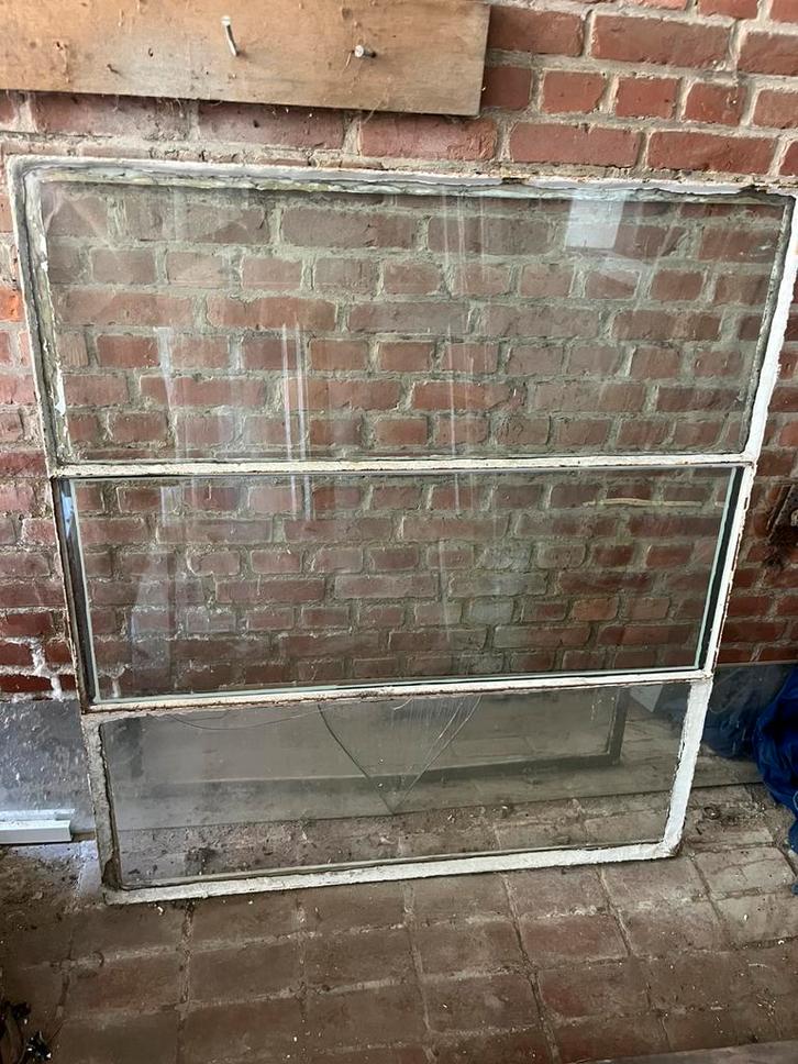 Metalen driedelig raam - enkel glas - 1042 * 1190 mm, Doe-het-zelf en Bouw, Glas en Ramen, Gebruikt, Gevelraam of Ruit, 80 tot 120 cm