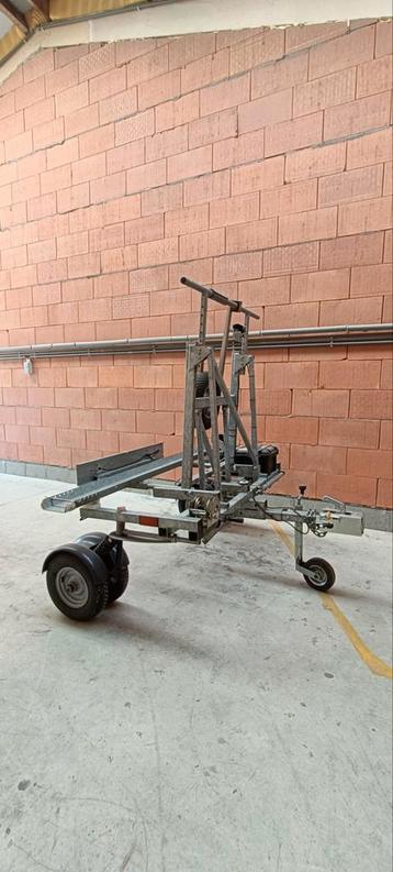 Motoraanhanger - Scooteraanhanger met zwenkwielen beschikbaar voor biedingen