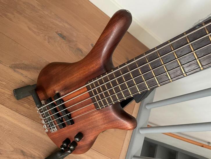 Warwick Thumb BO 5, Muziek en Instrumenten, Snaarinstrumenten | Gitaren | Bas, Gebruikt, Elektrisch, 5-snarig, Ophalen