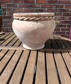 Terracotta pot, Tuin en Terras, Bloempotten, Ophalen of Verzenden, Zo goed als nieuw, Terracotta, Tuin