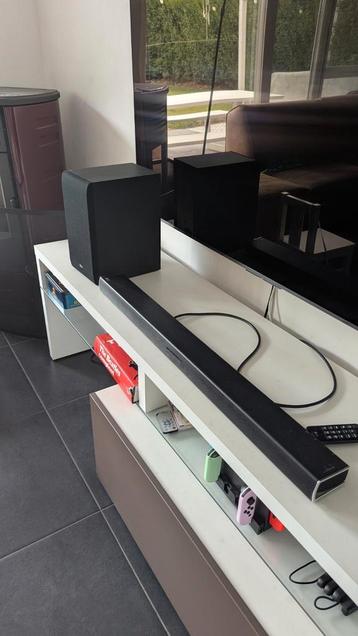 LG SJ4 2.1 soundbar + draadloze subwoofer beschikbaar voor biedingen
