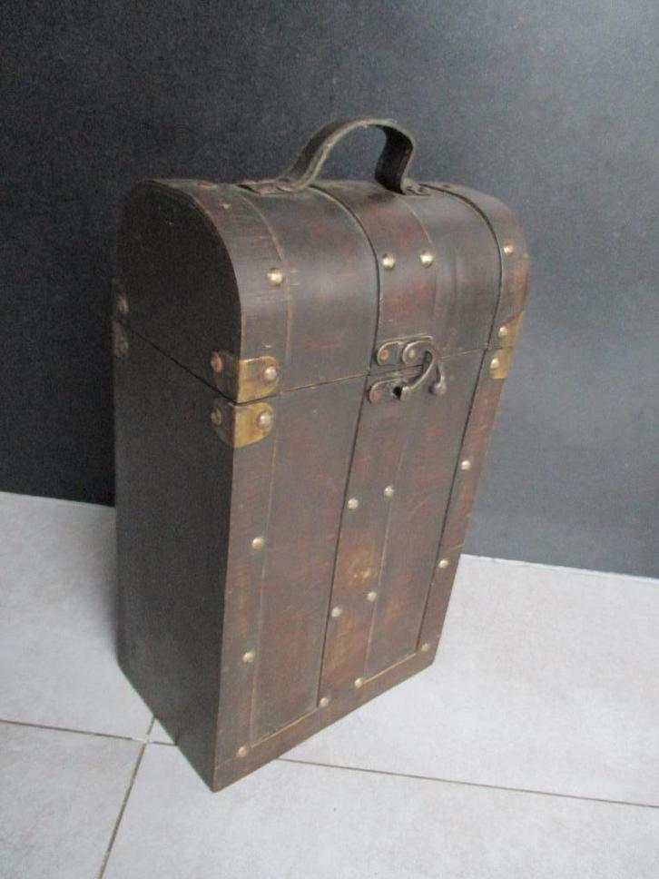Houten wijnfles koffertje schatkistje opbergkistje decoratie, Antiek en Kunst, Antiek | Woonaccessoires, Ophalen of Verzenden