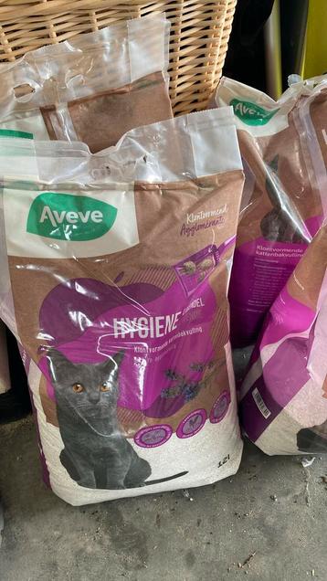 kattenbak korrels 3,5 zaken  beschikbaar voor biedingen