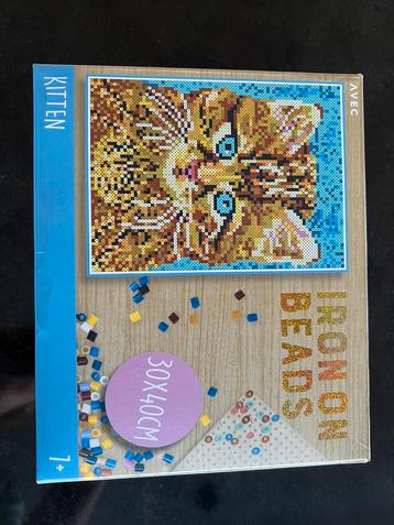 Iron on beats kitten. 30x40 beschikbaar voor biedingen