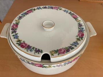 Soupière ancienne en porcelaine décor fleurs vintage beschikbaar voor biedingen