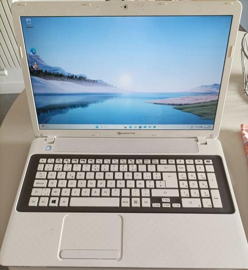 17Inch laptop, Computers en Software, Windows Laptops, Gebruikt, 17 inch of meer, SSD, 2 tot 3 Ghz, 4 GB, Azerty, Ophalen of Verzenden