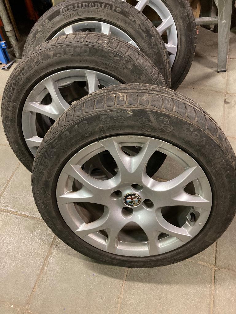 winterbanden op alu velg 4 stuks, Auto-onderdelen, Banden en Velgen, Band(en), Winterbanden, Ophalen