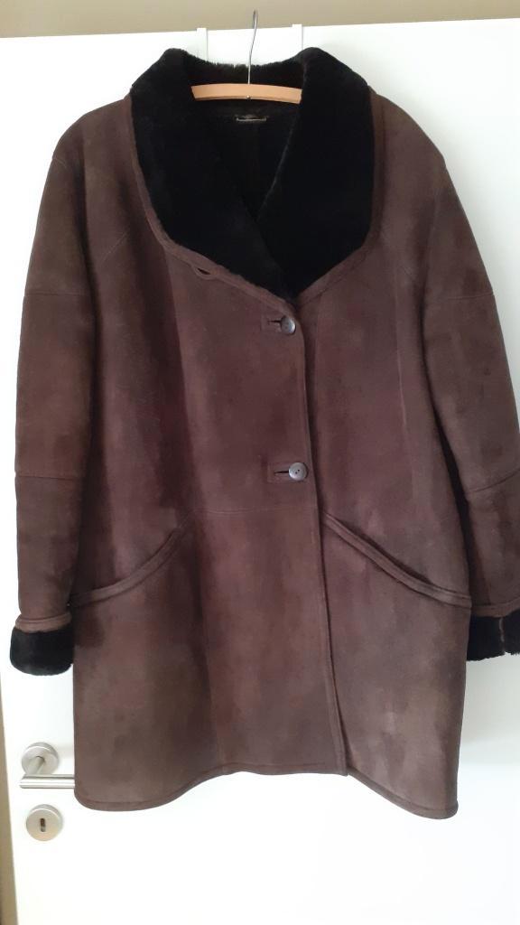 Mouton Retourné – zwart/bruin, EU 46 - amper gedragen, Kleding | Dames, Jassen | Winter, Zo goed als nieuw, Maat 46/48 (XL) of groter