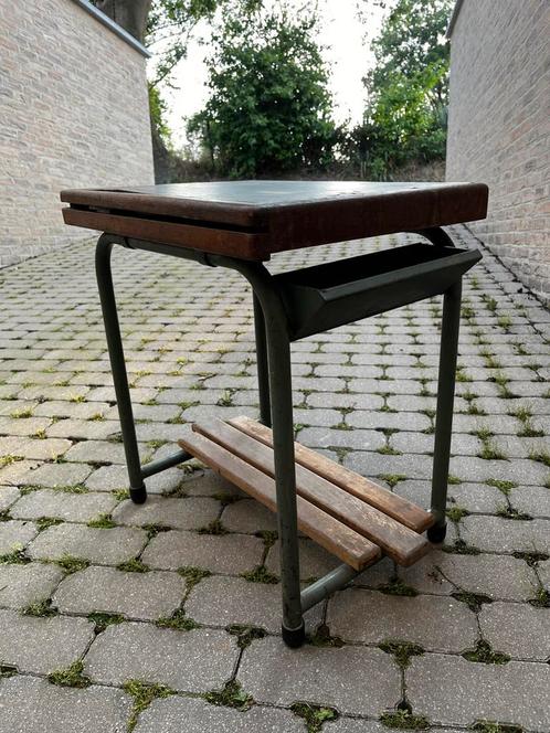 Uniek Oud schooltafeltje met krijtbord, Huis en Inrichting, Tafels | Sidetables, Gebruikt, 25 tot 50 cm, 50 tot 100 cm, Rechthoekig