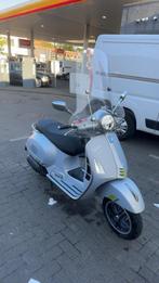 Piaggio Vespa Sprint/GTS 125 Supertech 2023, Fietsen en Brommers, Scooters | Piaggio, Verzenden, 125 cc, Zo goed als nieuw, Benzine