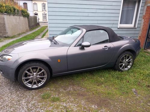 Mazda mx5 1800cc 16v 143000km, Autos, Mazda, Particulier, MX-5, ABS, Airbags, Air conditionné, Verrouillage central, Air conditionné automatique