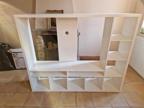 IKEA tv-meubel wit, Huis en Inrichting, Kasten |Televisiemeubels, Zo goed als nieuw, Ophalen