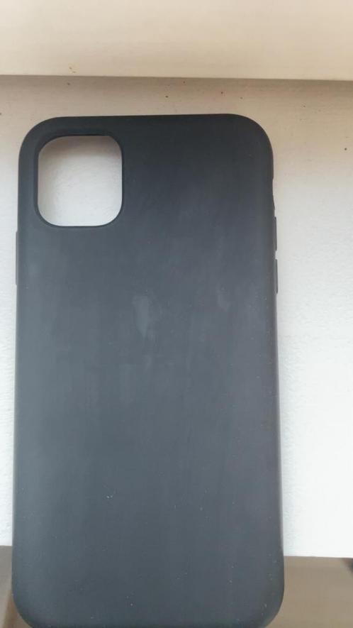 Coque de protection silicone noire pour iPhone 11, Telecommunicatie, Mobiele telefoons | Hoesjes en Screenprotectors | Apple iPhone