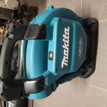 Makita bladblazer en bladzuiger  beschikbaar voor biedingen