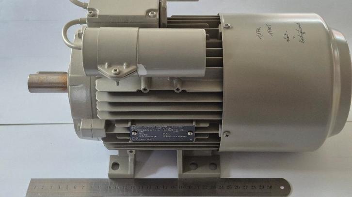 Elektromotor 1,1kW 1,5PK 1420tpm 230V mono, Bricolage & Construction, Bricolage & Rénovation Autre, Neuf, Enlèvement