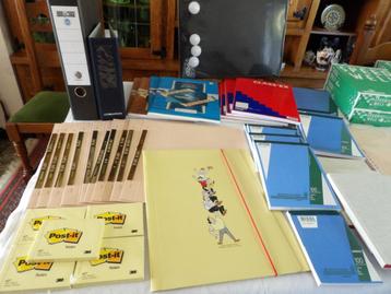 materiel scolaire beschikbaar voor biedingen