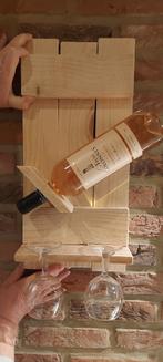 Support bouteille et deux verres à vin, Maison & Meubles, Accessoires pour la Maison | Porte-bouteilles, Comme neuf, Bois, Enlèvement ou Envoi