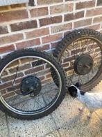 Roue moto, Motoren, Ophalen, Zo goed als nieuw