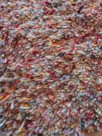 Wollen Tapijt, Ophalen