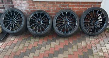 Mooie originele zwarte AMG velgen in goede staat  beschikbaar voor biedingen