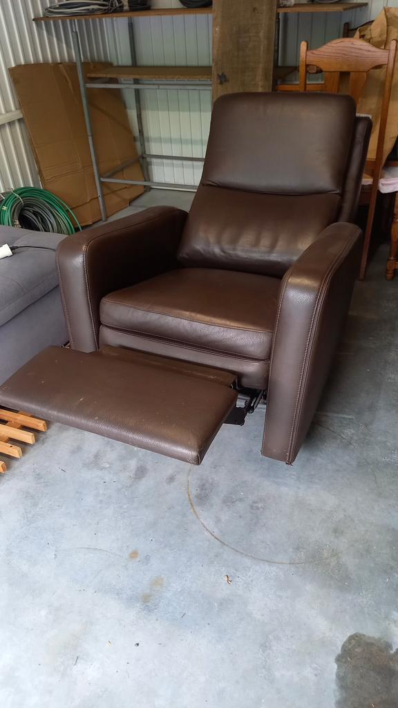 Electrische relax in namaakleer, Huis en Inrichting, Fauteuils, Zo goed als nieuw, Ophalen